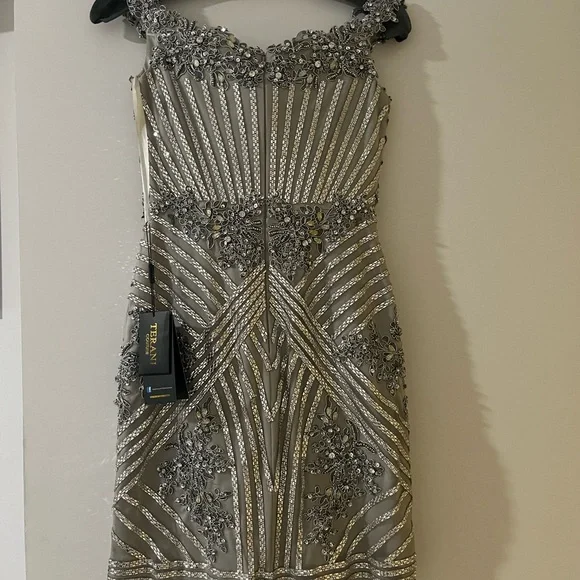 Terani Couture Metallic Embellished Gown - Picture 3 of 3